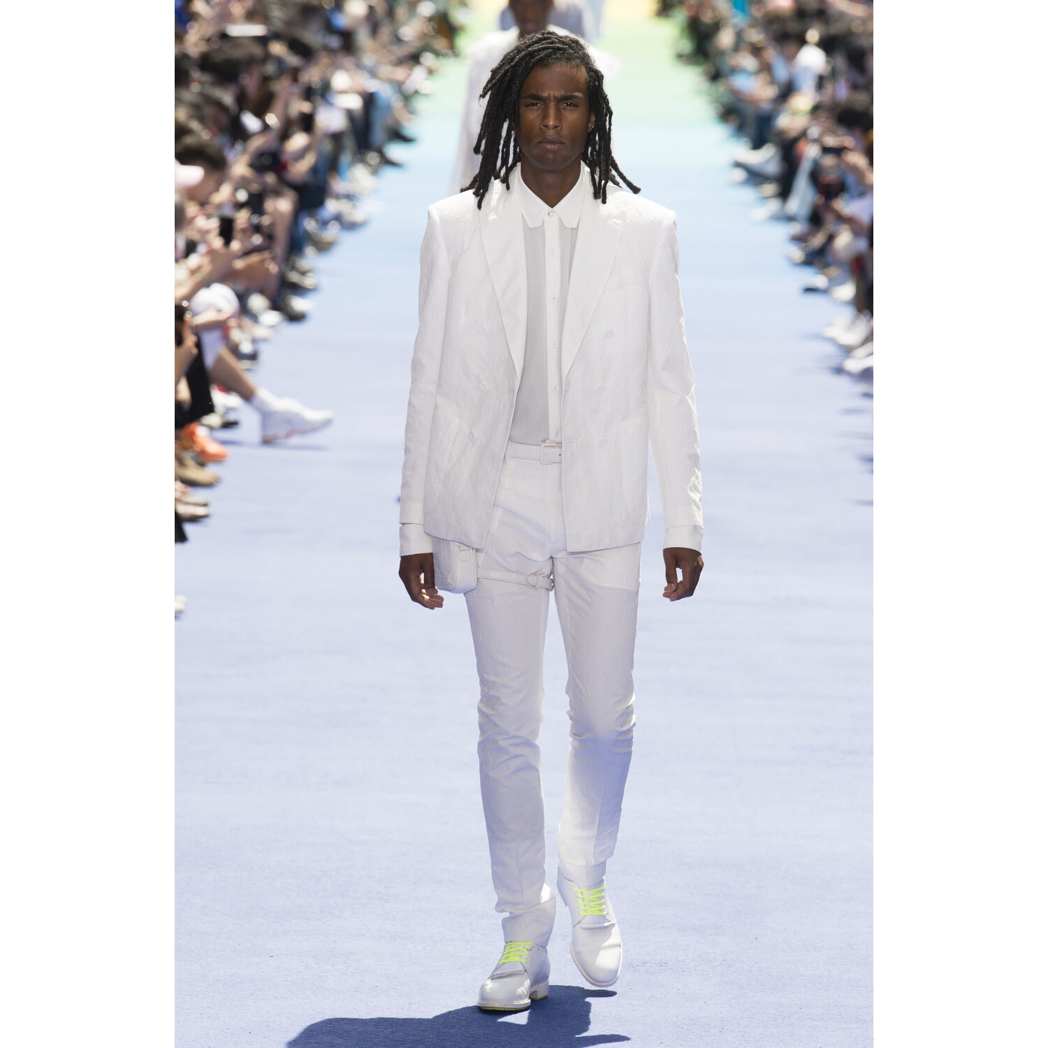 Фото Louis Vuitton Spring 2019 Menswear  Virgil Abloh / Луи Витон Весна Лето 2019 Вирджил Абло Мужская Неделя Моды в Париже